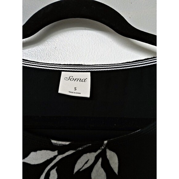 SOMA Black White Floral Super Soft Short Sleeve Shirt Top (S) - Picture 2 of 3
